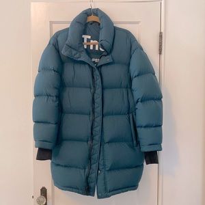 Aritzia TNA puff jacket NWOT